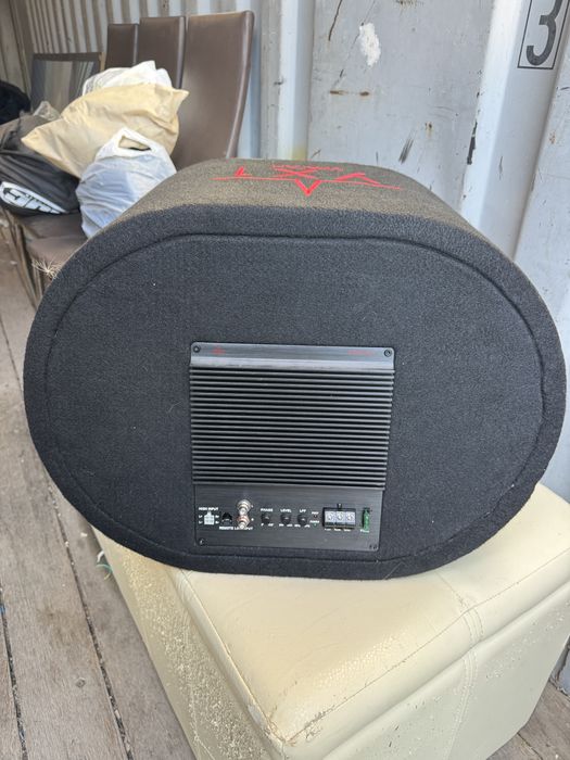 Сабвуфер активный