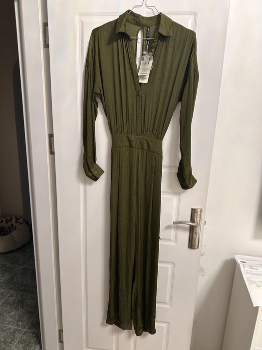 Дамски гащеризон Stradivarius нов!