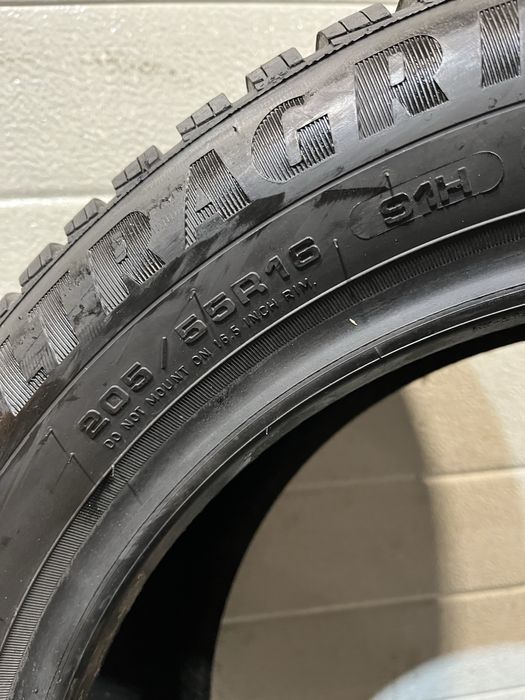 205 55 R 16 M+S Goodyear UltraGrip 9+ Set 2 anvelope iarna