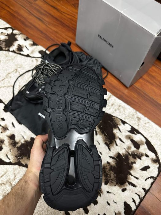 Balenciaga trainers track