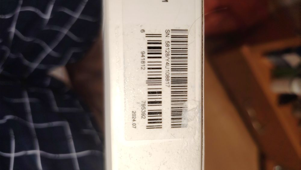 Tableta redmi pad se 8,7 cm 500 roni cu o husa csrticica in acest pret care este gix adica 500 roni 4 cu 64 giga