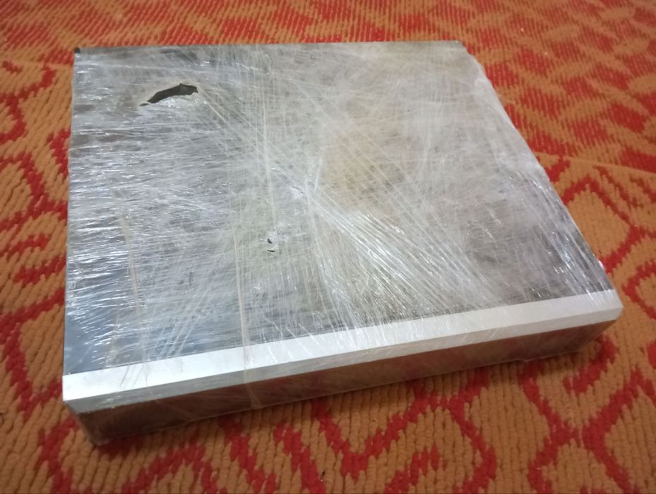 Hikvision NVR DS-7764NI-I4 sotiladi.