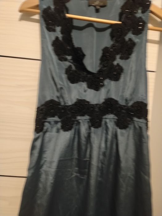 Rochie cokteil superba cu broderie Italia. Extrem de fina și potrivita pentru vou