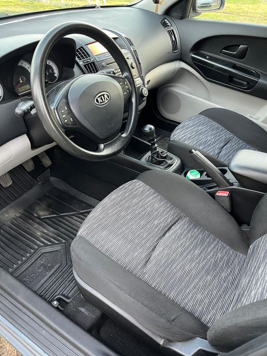 Kia Ceed 1.4 benzina