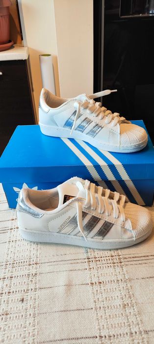 Adidas маратонки