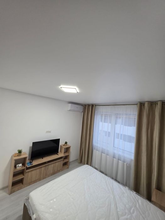 Proprietar, închiriez garsoniera/ prima închiriere/loc de parcare/Militari Residence