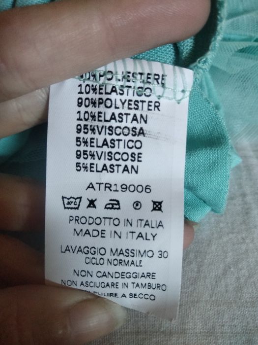 Vând rochiță mărimea s