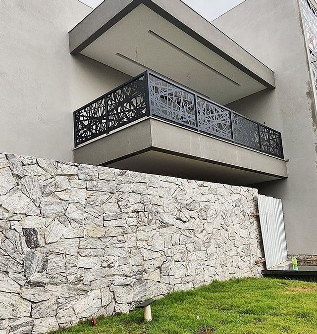 Confecții metalice  garduri balustrade debitate la cnc