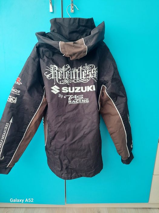 Непромокаемо, брандирано яке