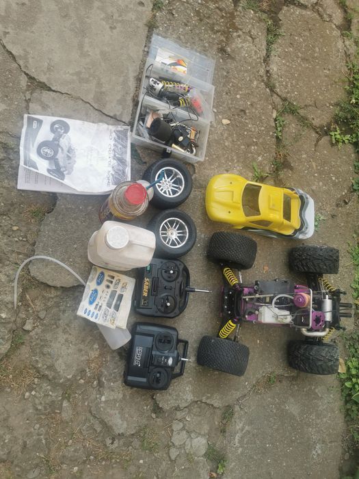 Mașinuța RC cu motor termic