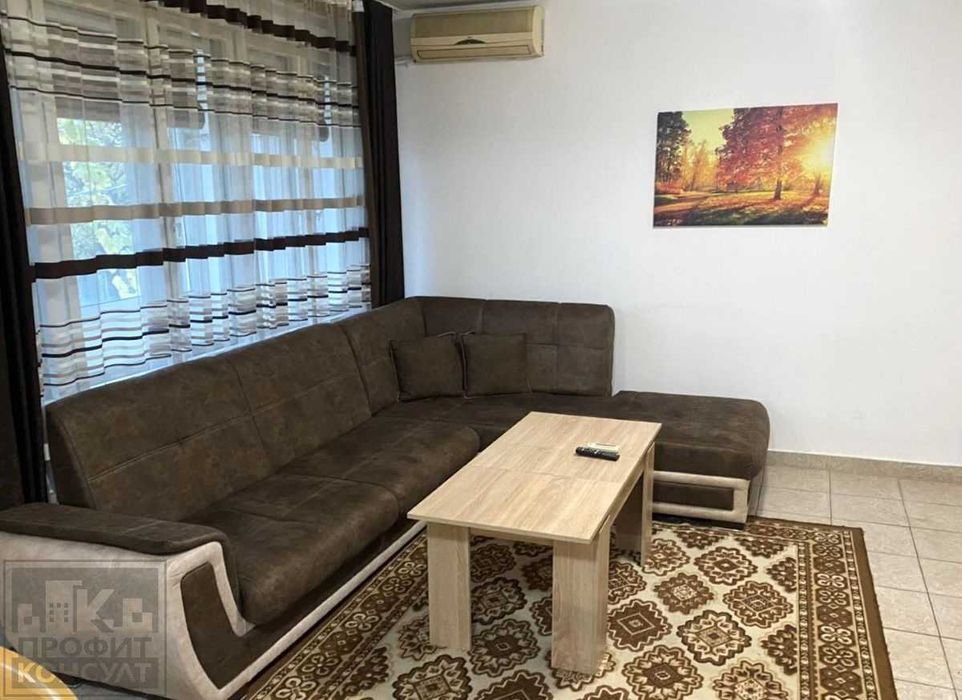 Тристаен апартамен в центъра на гр.Велико Търново