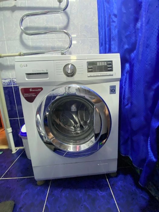 Продам стиральную машинку LG