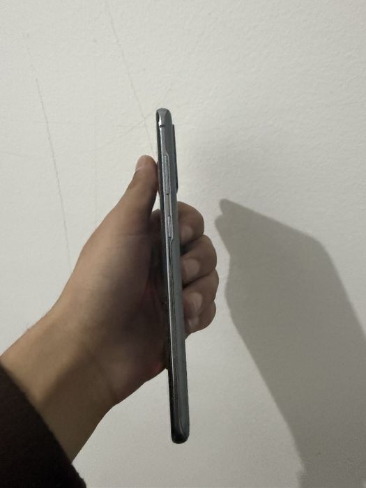 Samsung S20 5G srochna sotiladi