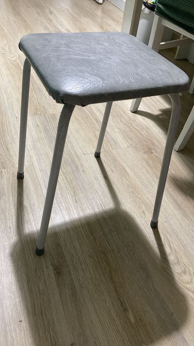 Продам    стулья