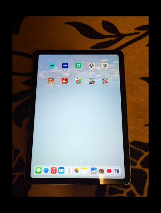 Vand sau schimb ipad m2 si iphone 15 plus