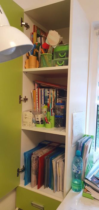 Mobila /mobilier pat + birou + dulap camera copil culoare alb / verde