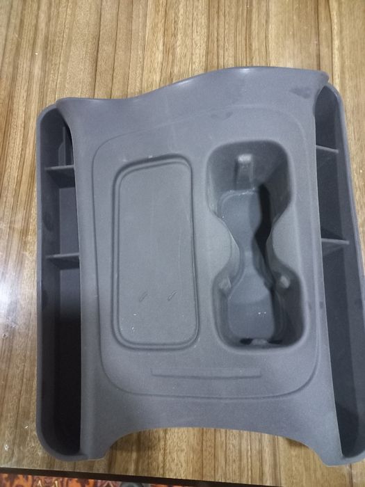 Продаю бар кармашка для Leapmotor c16