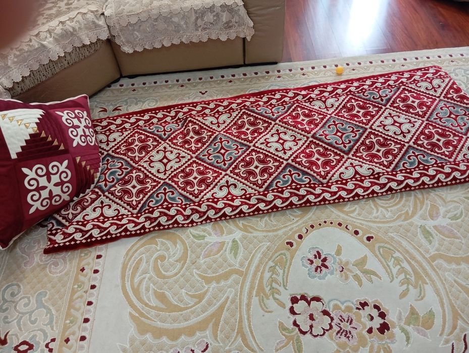 Көрпеше. Жастық.