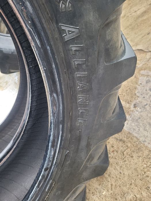Anvelope tractor Alliance 12.4 R36 (Fără petece sau reprezentanții la cald)