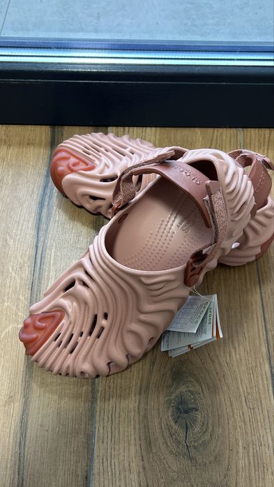 Crocs salehe bembury