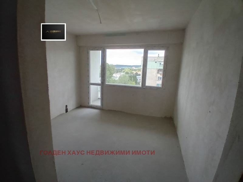 Продава се Двустаен апартамент в Перник, Изток - 54 кв.м за 966 €/кв.м - Снимка #9