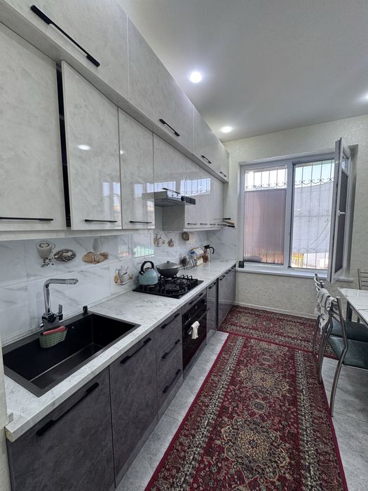 Shofayzda joylashgan yanggi qurilgan pod klyuch uyimni sotaman