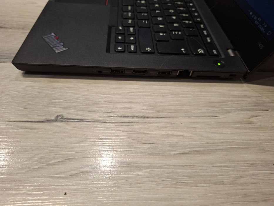 Lenovo T470-i5 6300u/8гб/256гб м.2