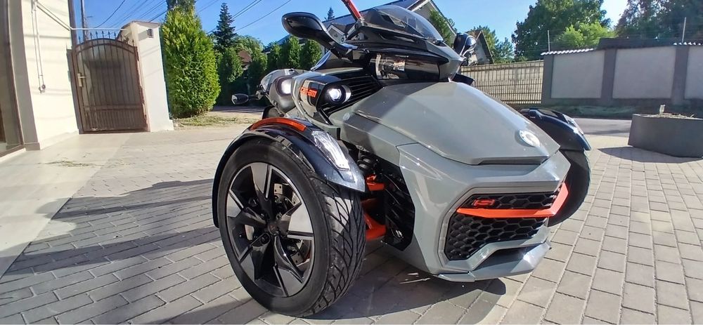 Triciclu Can am Spyder 2022