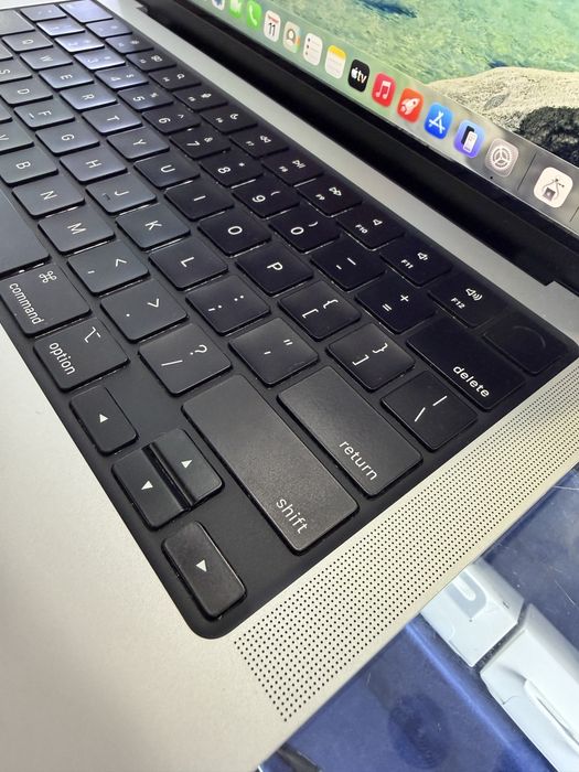 MacBook в хорошем состояни