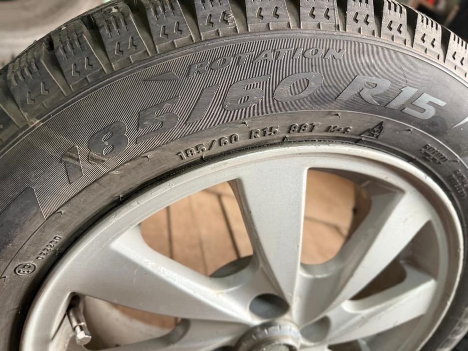 Шины с диском на ваз185.60.р 15