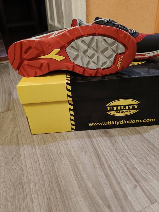 Туристически обувки DIADORA