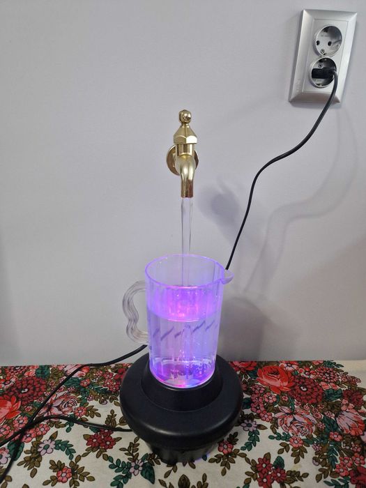 Магическа чешмичка-лампа с променящи се цветове