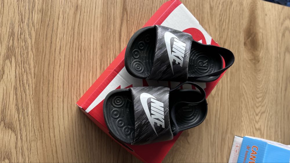 Детски обувки и сандали