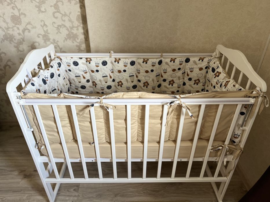 Детская кровать с матрасом