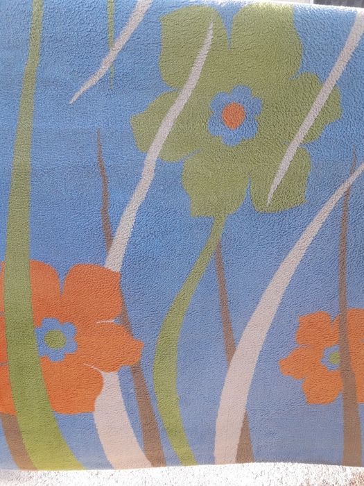 Продам ковры разных размеров