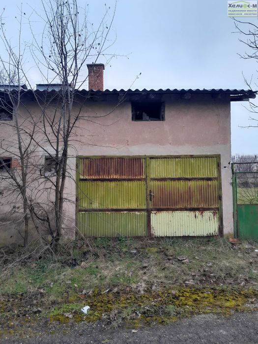 Продава се Къща в Монтана, Младост 2 - 300 кв.м за 16 €/кв.м - Снимка #1