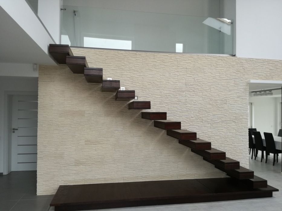 Scara flotanta cu trepte din lemn