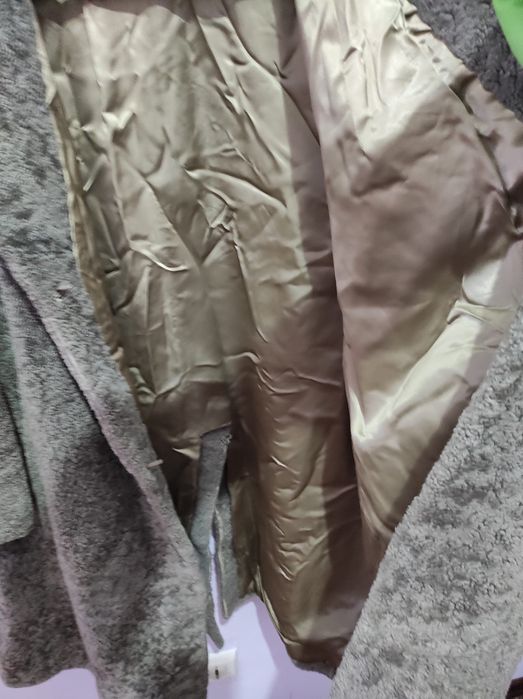 Haina Astrahan cu guler blana nurcă