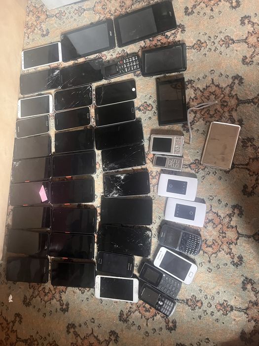 Telefoane de piese