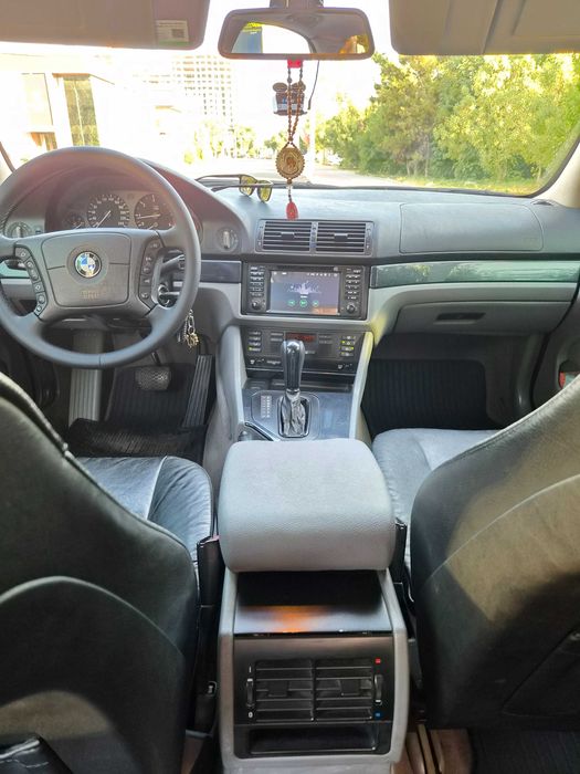 Продаю своя BMW E39