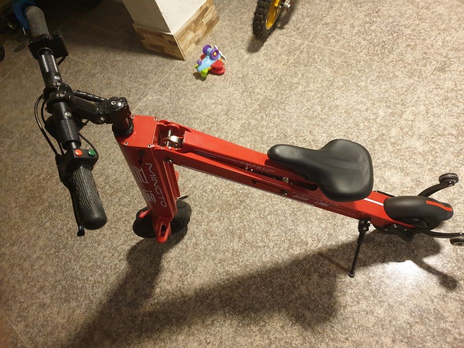 Vand bicicleta electrica extrem de pliabila. Este unicat!aa