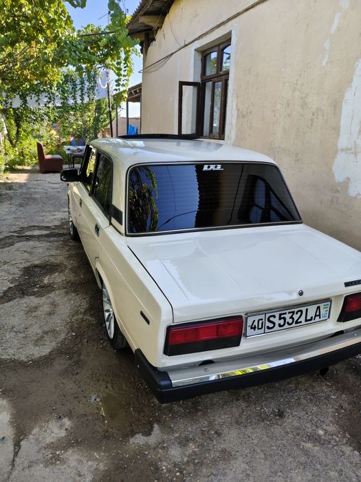 Vaz 2107 naxtga sotiladi