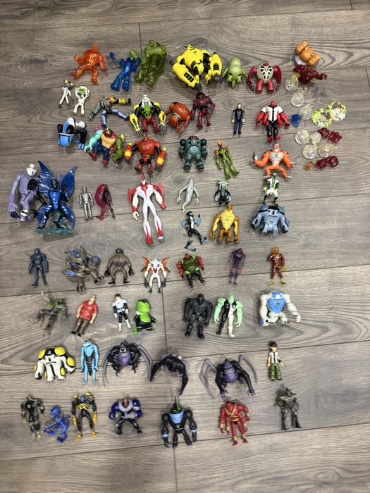 Продам игрушки бен 10 ( редкие)