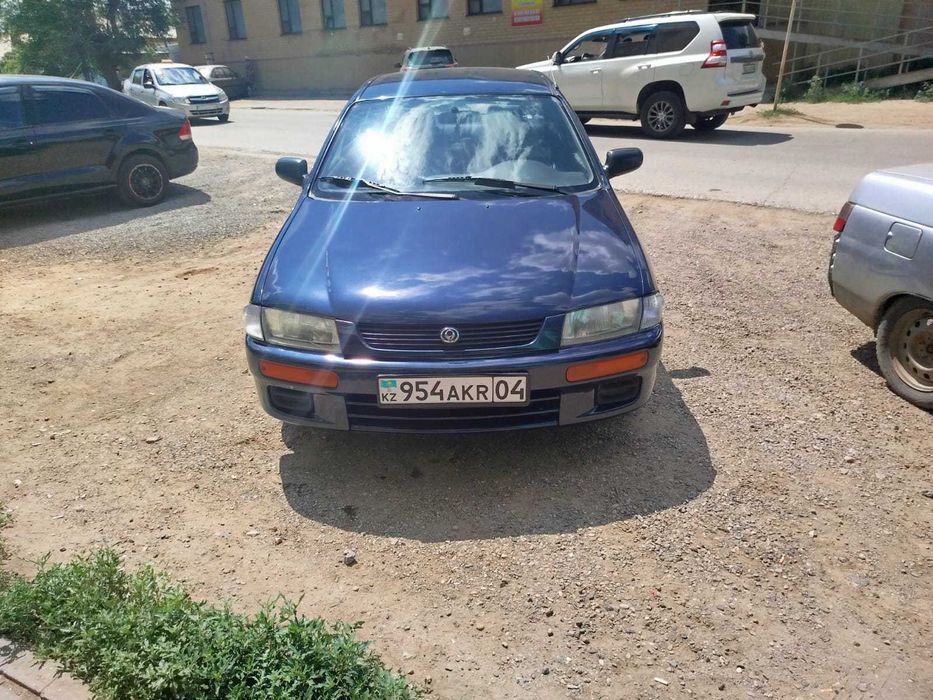 а/м марки "Мазда 323"
