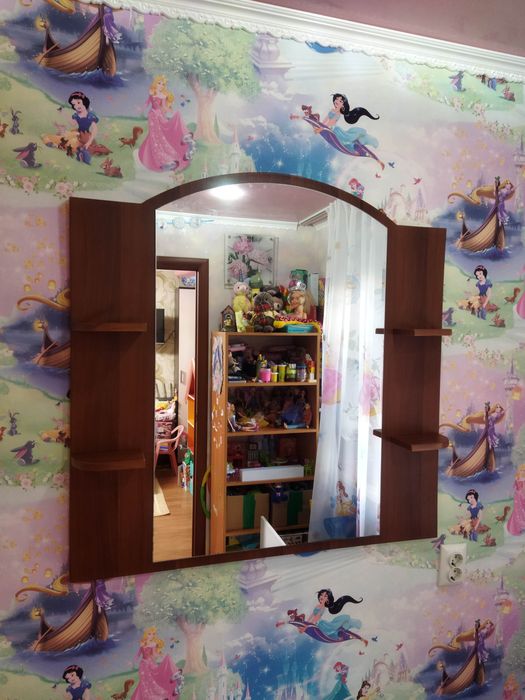 Продам зеркало для спальни