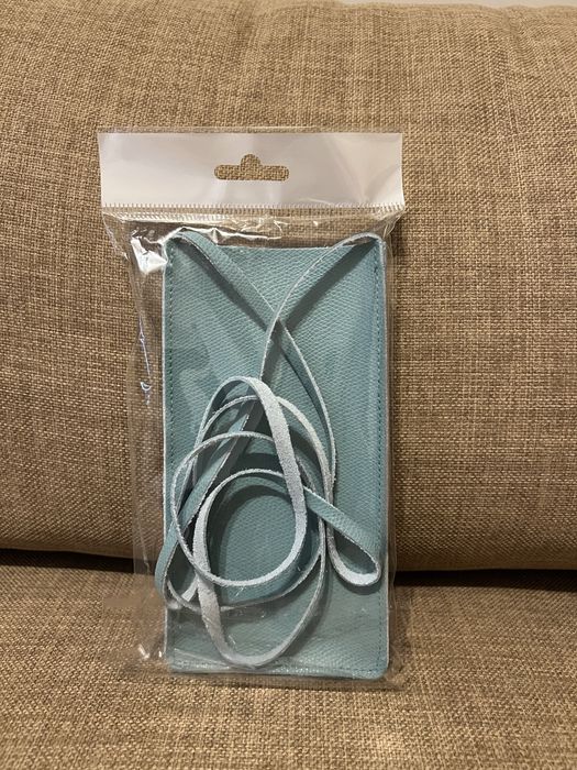 Дамска кожена чанта + подарък