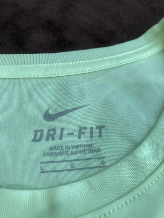 Tricou nike pentru femei marimea L