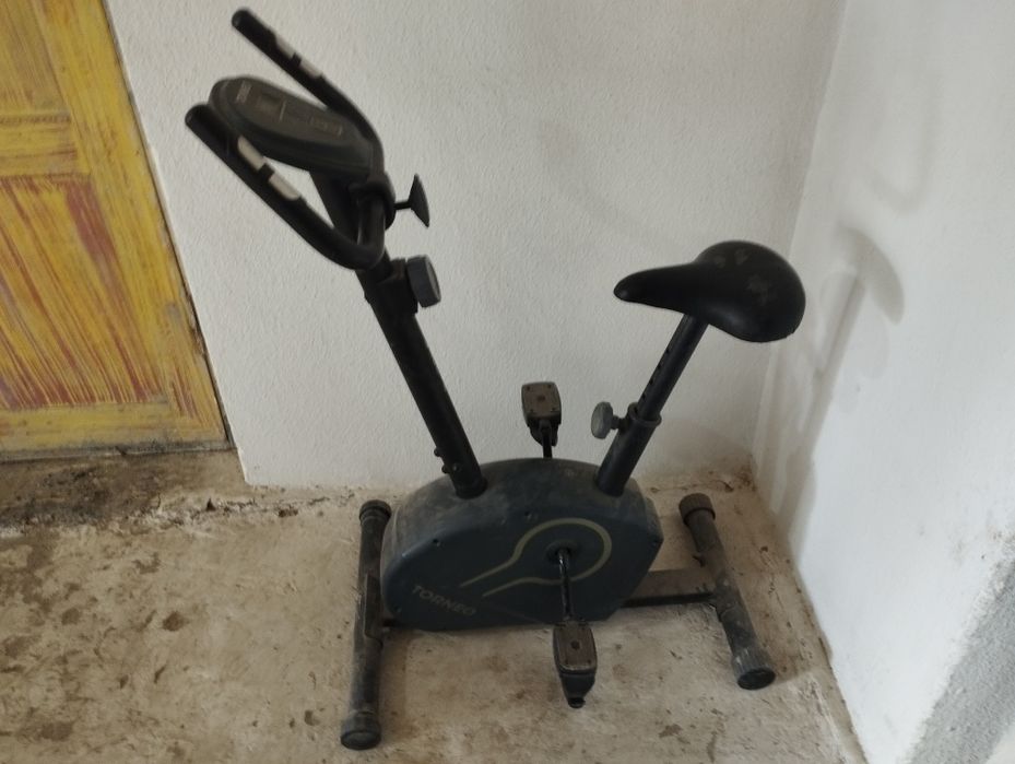 Tirenajor vilasapit yangi sotiladi narxini kelishamiz
