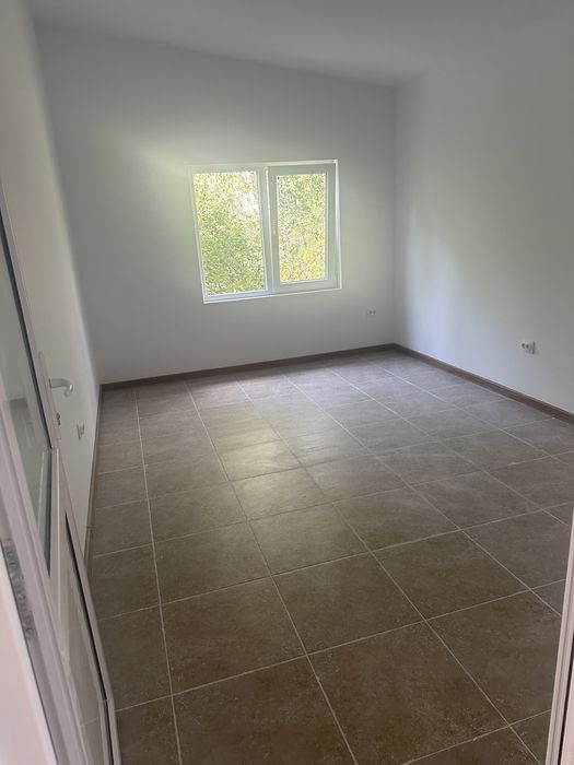 Închiriez hala industrială