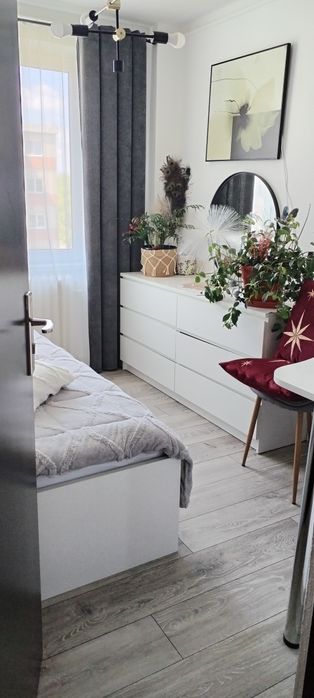 Vând apartament 2  camere bl I1 et 3